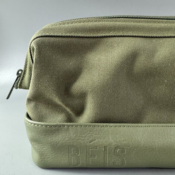Beis The Dopp Kit in Olive - Picture 2 of 16